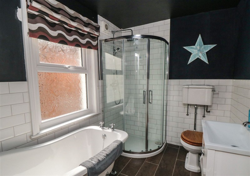 The bathroom at 1 Albion Place, Whitby