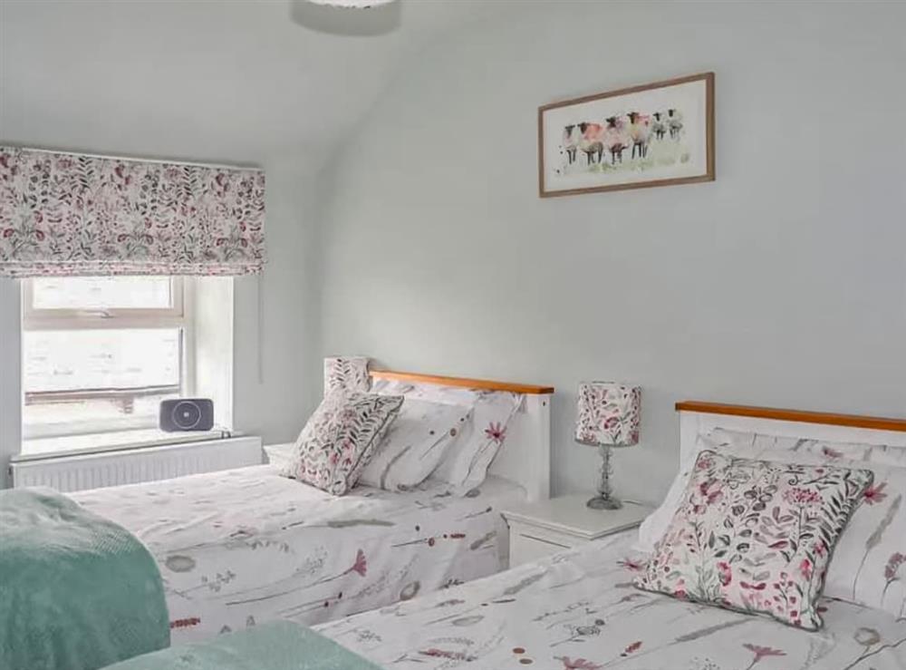 Twin bedroom at 1 Bronrallt in Penmaenmawr, near Conwy, Gwynedd
