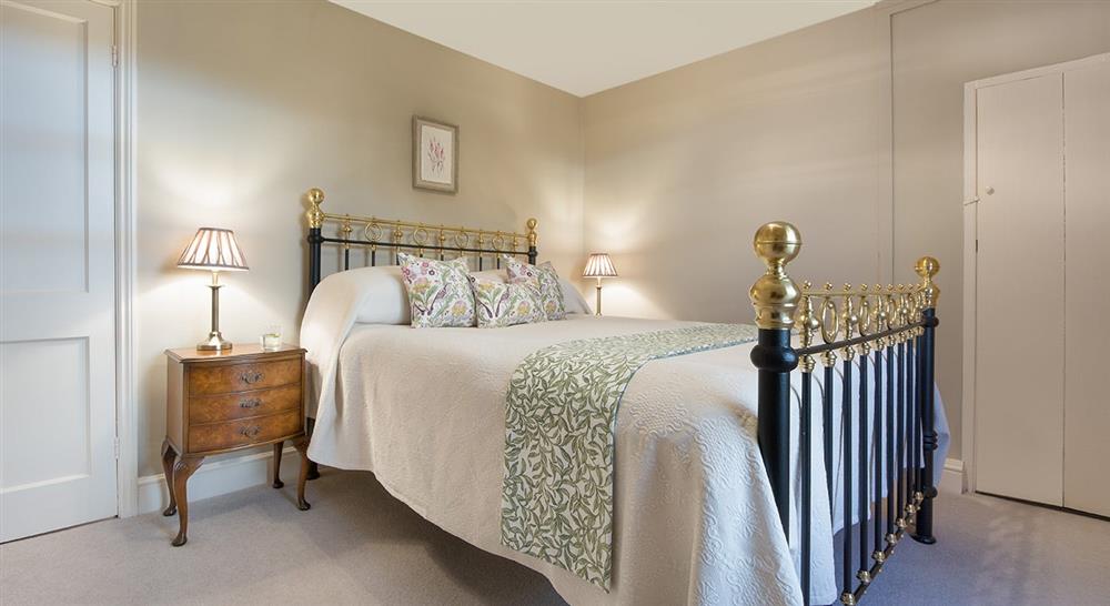 The king size bedroom at 1 Castle Cottage in Lincoln, Lincolnshire