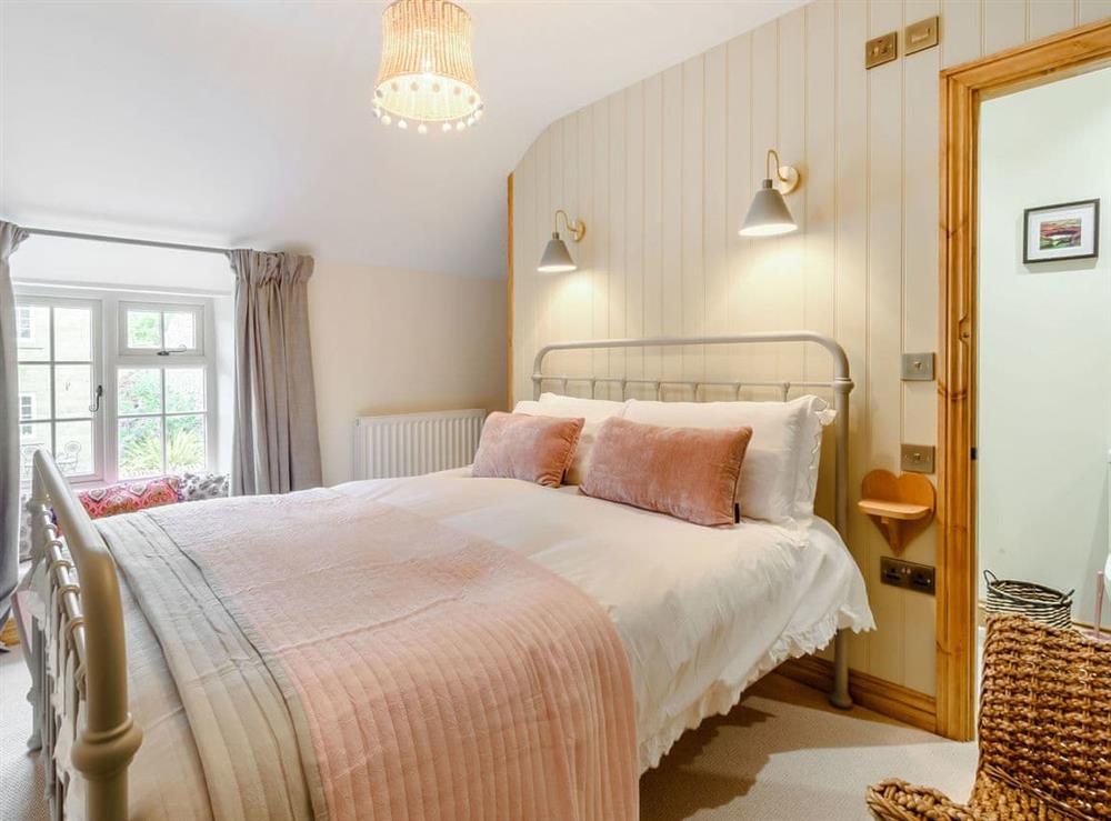 Double bedroom at 1 Chapel Terrace in Pickering, North Yorkshire