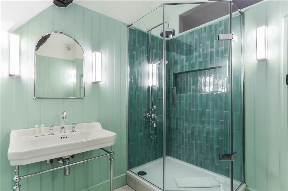 Stylish family bathroom with walk-in shower at 1 Chestnut Corner, Stanton, Broadway