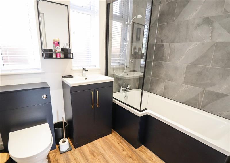 Bathroom at 1 Chestnut Grove, Withernsea