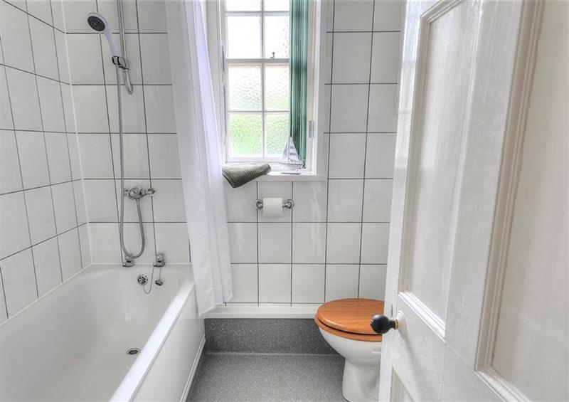 The bathroom at 1 Cobb House, Lyme Regis