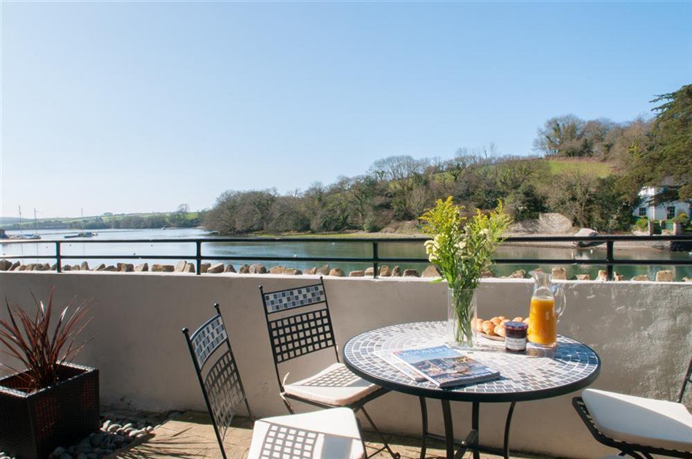 Lovely terrace with superb views of the Kingsbridge estuary at 1 Crabshell Quay in Embankment Road, Kingsbridge
