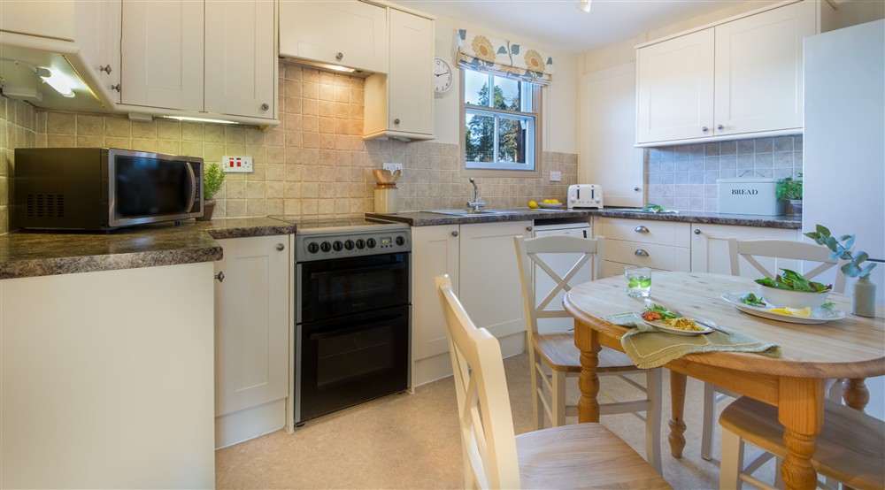The kitchen at 1 Currendon Cottages in Swanage, Dorset