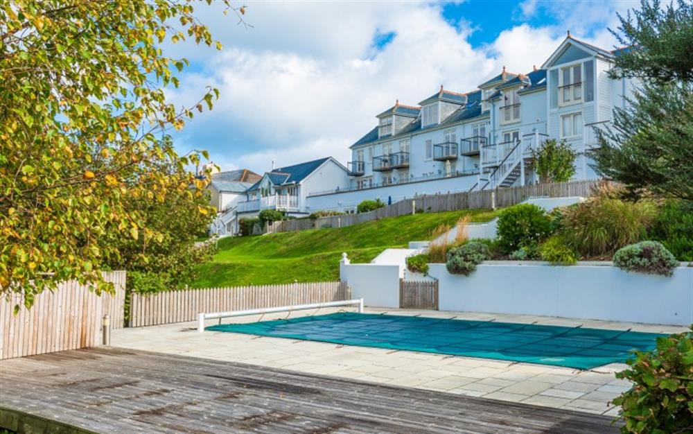 Access the pool from the courtyard at 1 Edith Mews in Hallsands