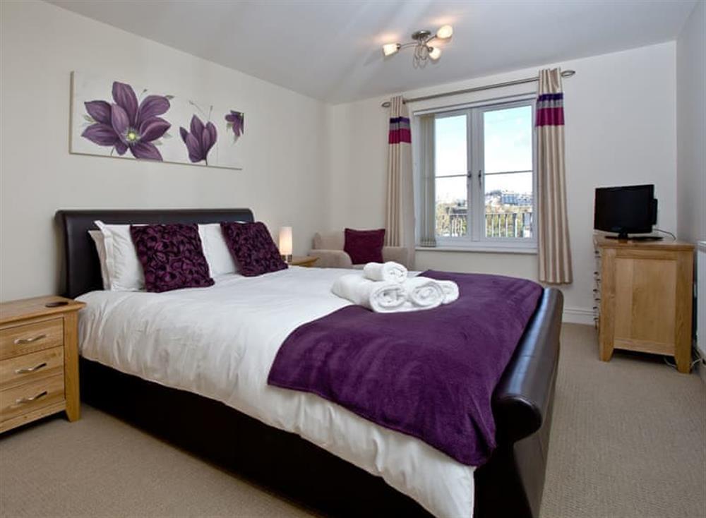 Double bedroom (photo 2) at 1 Harbour View in , Newquay