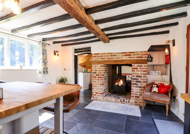 Inside (photo 2) at 1 Harpur Cottage, Ravensden