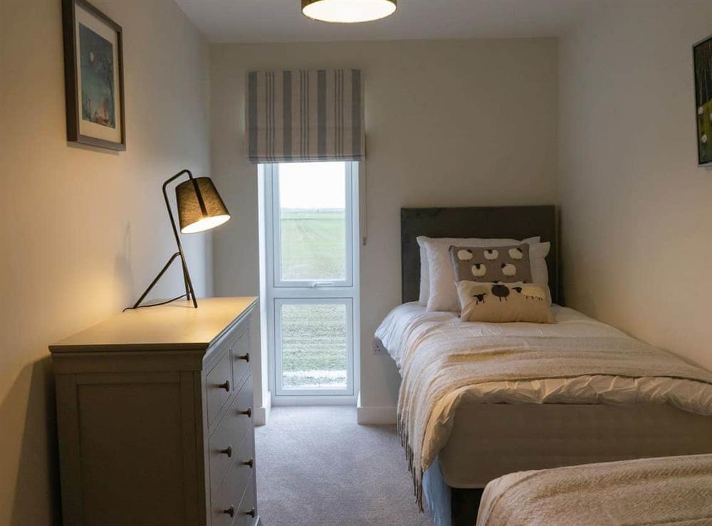 Twin bedroom (photo 2) at 1 Home Farm Barns in Little Steeping, Lincolnshire