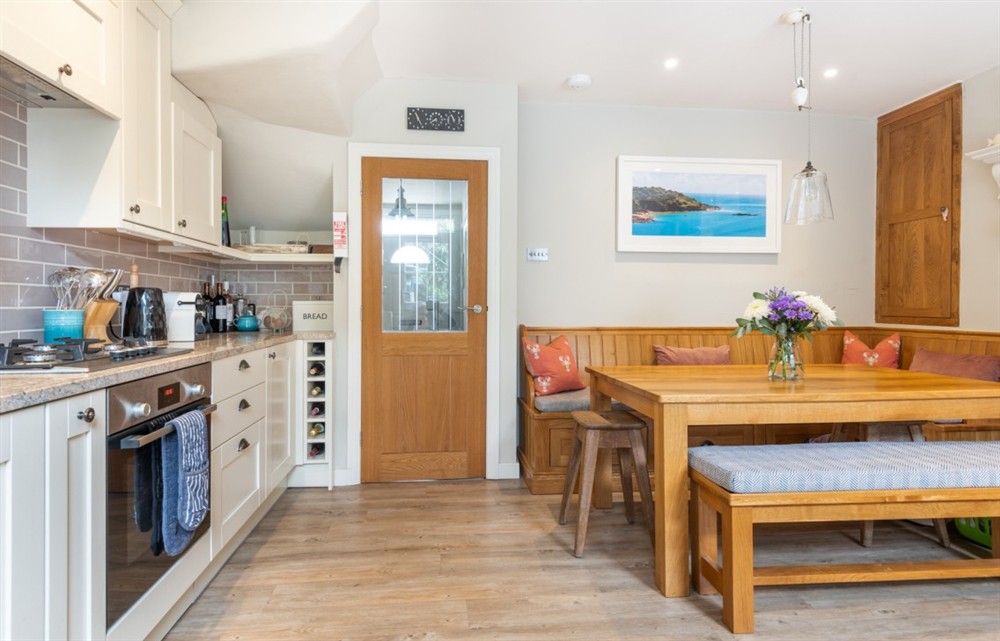 Kitchen (photo 2) at 1 Island Street in Salcombe