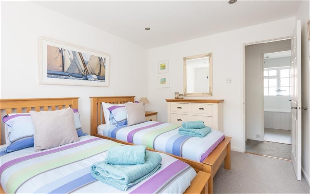 Another look at bedroom 3 at 1 Kings Cottages in Salcombe