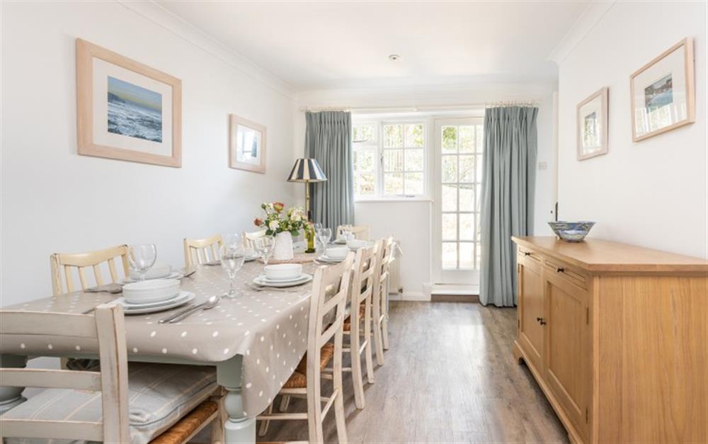 Another view of the dining room at 1 Kings Cottages in Salcombe