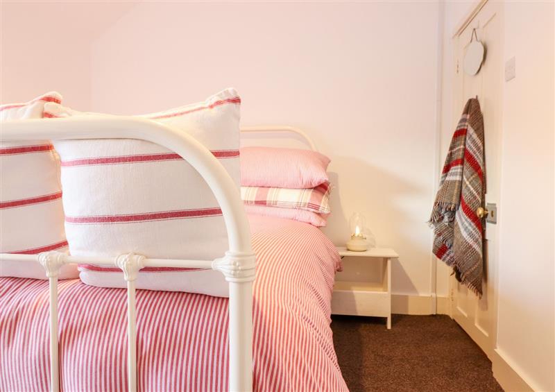 This is a bedroom (photo 2) at 1 Llwyn Hir, Blaenau Ffestiniog