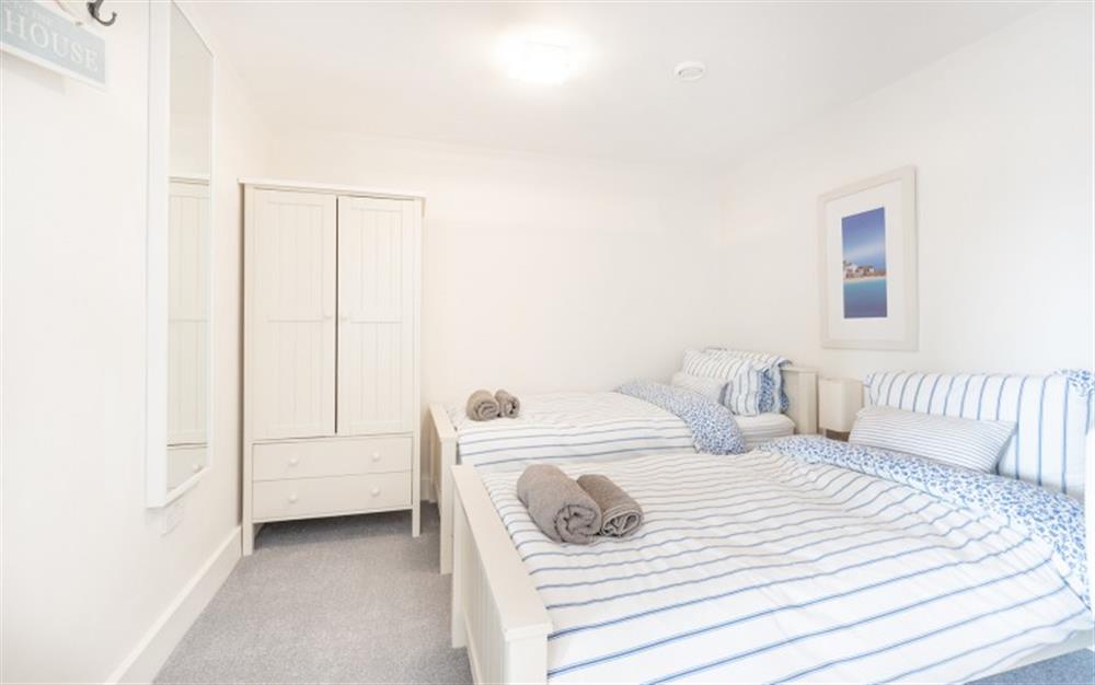 The twin bedroom  at 1 Lower Sandbanks in Bigbury-on-Sea