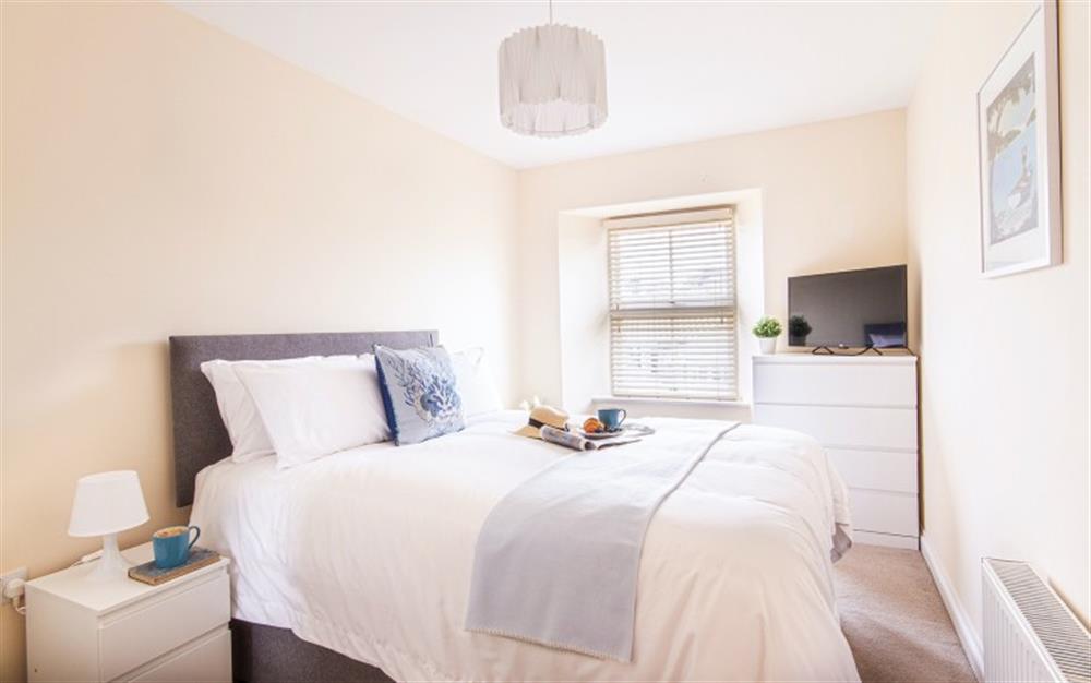 A bedroom in 1 Marine Terrace at 1 Marine Terrace in Wadebridge