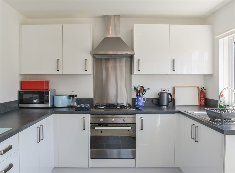 Kitchen (photo 2) at 1 Merope in Padstow, Cornwall