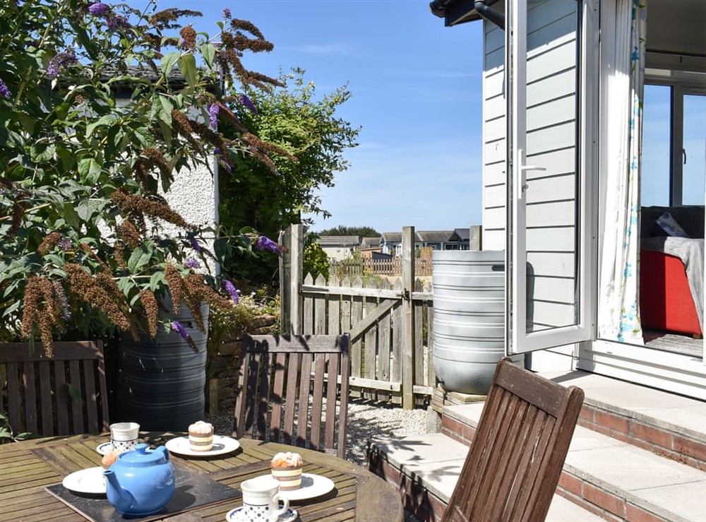 Sitting-out-area at 1 Merope in Padstow, Cornwall