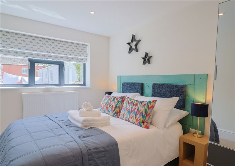 This is a bedroom (photo 2) at 1 Mill Green Court, Lyme Regis