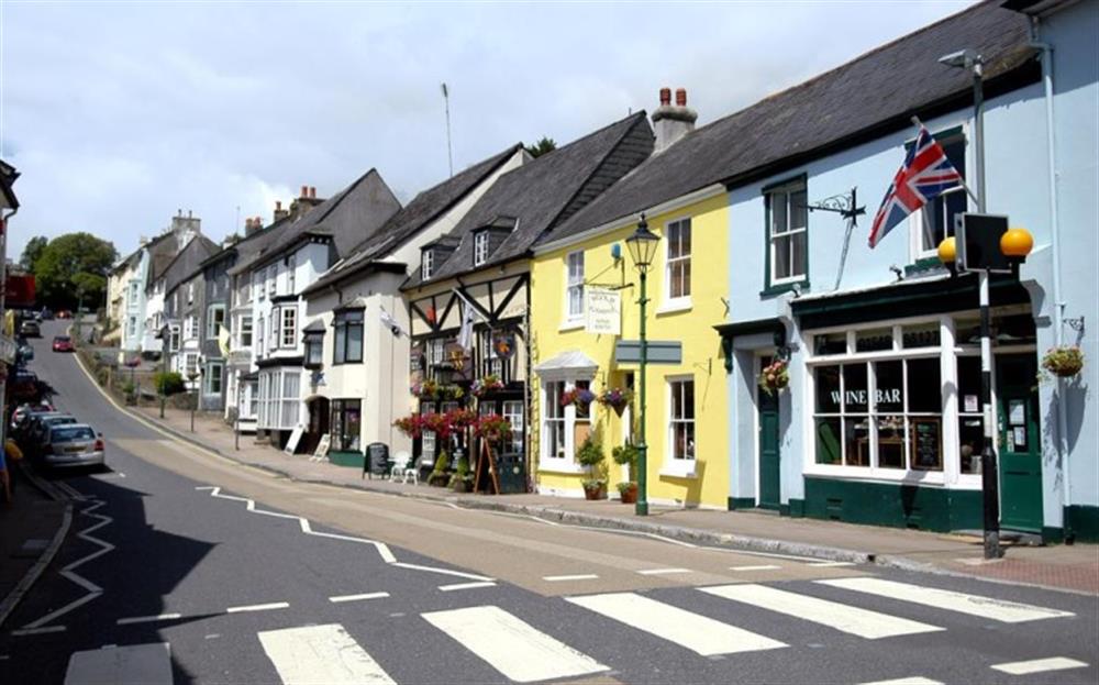 Modbury offers an excellent selection of independant shops, pubs and restaurants. at 1 Moonsmead in Modbury