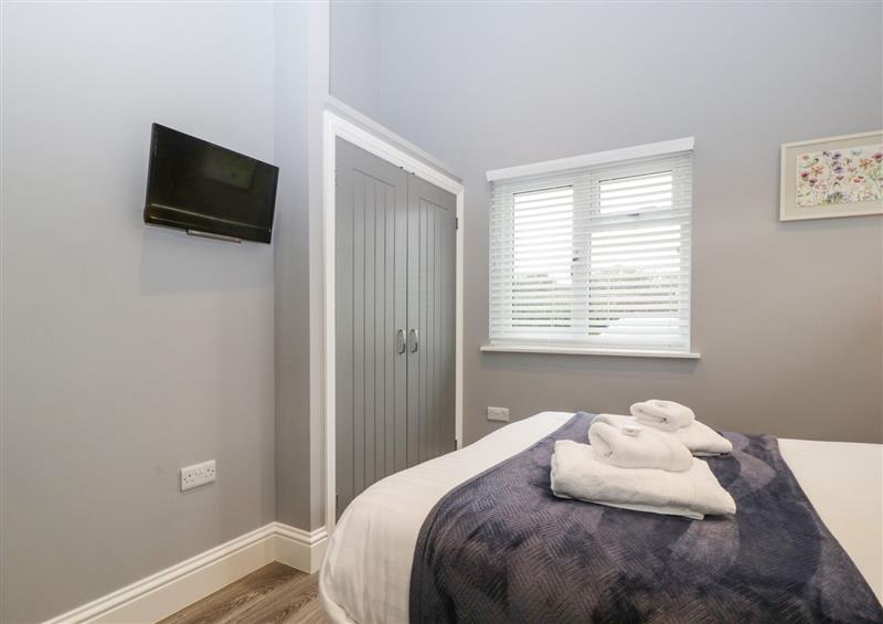 Bedroom (photo 2) at 1 Oak Park, Shillingford near Bampton
