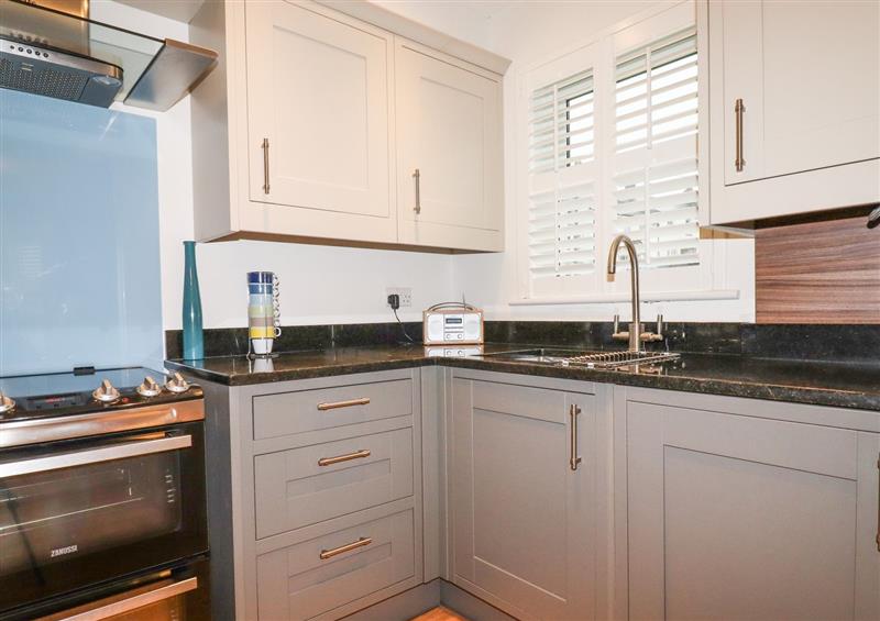This is the kitchen (photo 2) at 1 Old Talbot Cottages, Lostwithiel