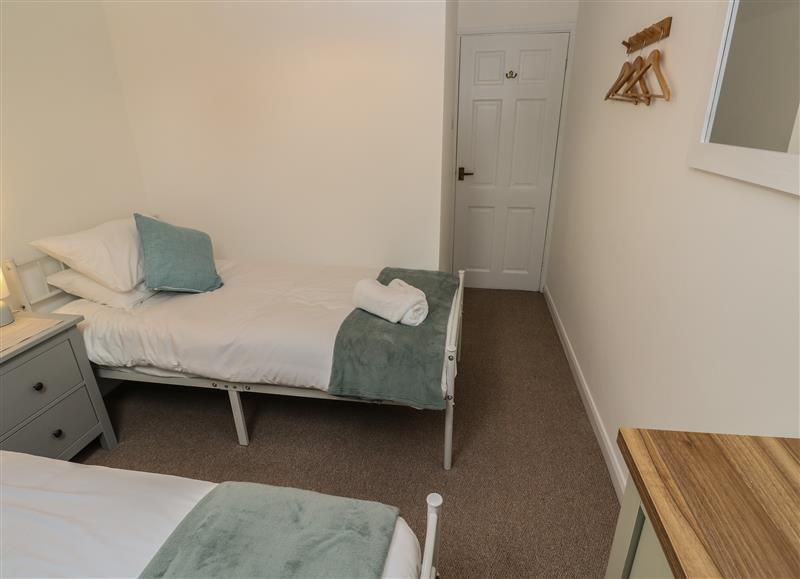 This is a bedroom (photo 3) at 1 Riverside Cottage, Cusgarne near Perranarworthal