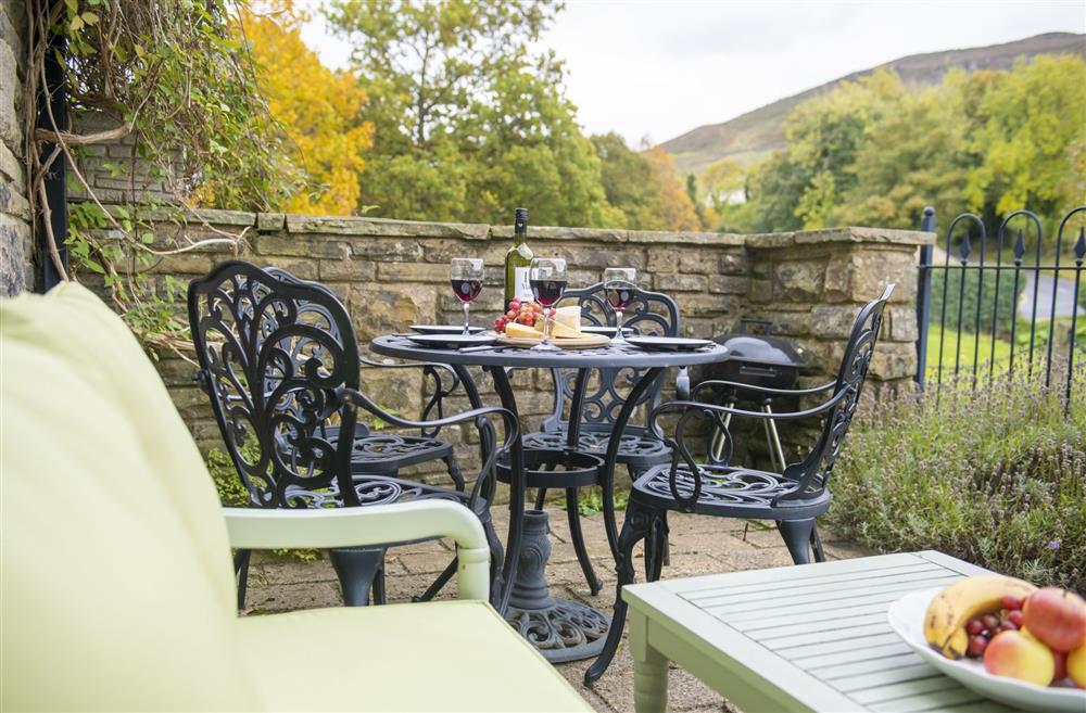 Outside seating area (photo 2) at 1 Riverside Cottages, Skipton, North Yorkshire