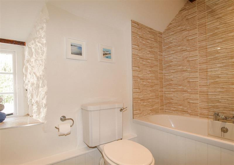 The bathroom at 1 Rose Cottage, Shipton Gorge