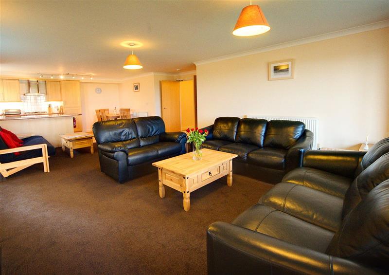 The living room at 1 Spinnakers, Newquay