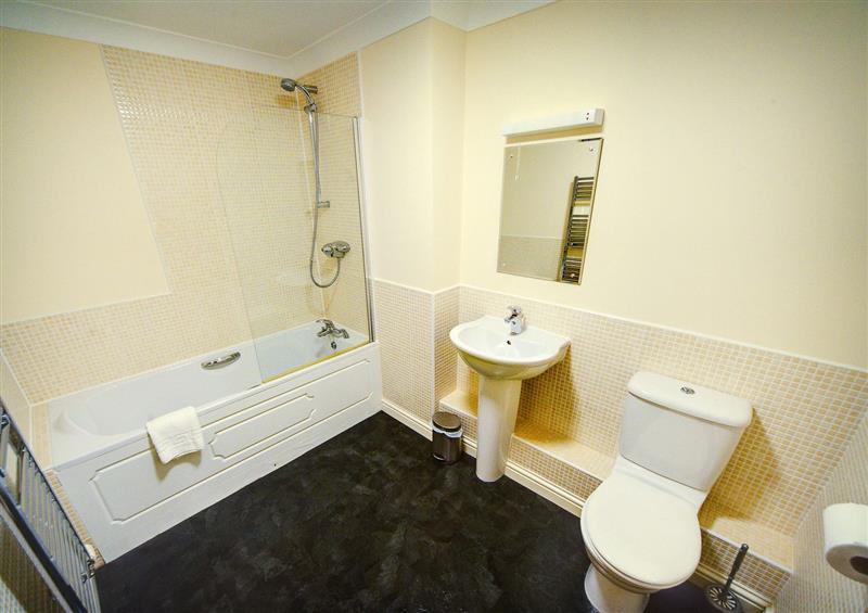 This is the bathroom (photo 2) at 1 Spinnakers, Newquay