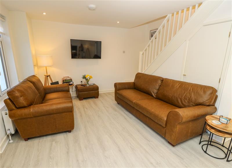 This is the living room (photo 2) at 1 Star Cottages, Freshwater