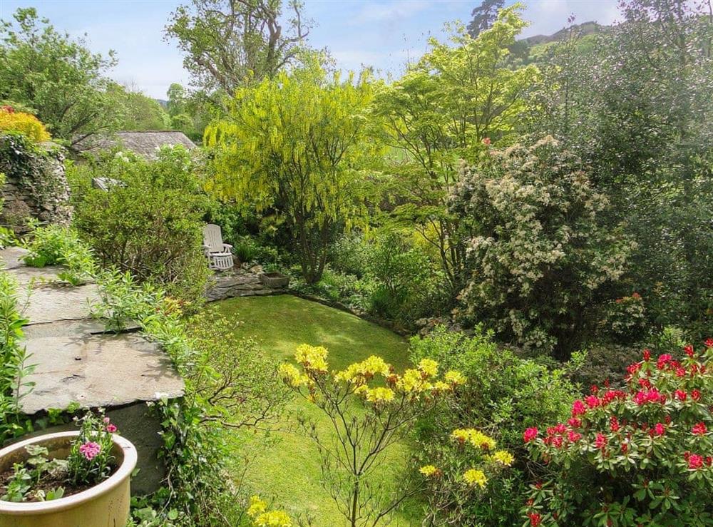 Attractive garden and grounds at 1 The Knoll in Ambleside, Cumbria