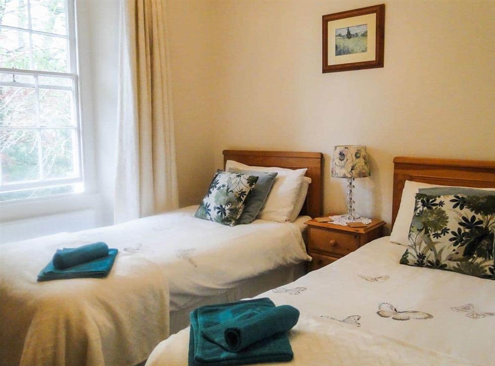 Twin bedroom at 1 The Knoll in Ambleside, Cumbria