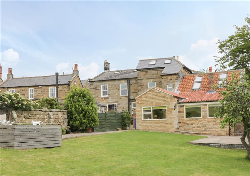 1 Thorpe Green in Robin Hoods Bay, North Yorkshire sleeps 6