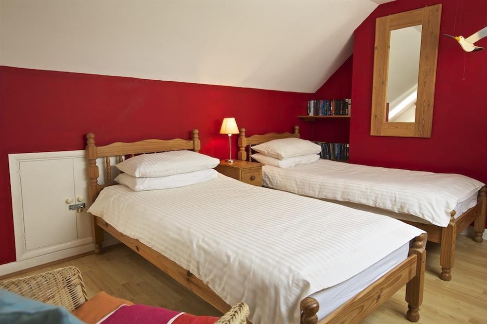 Spacious attic twin bedroom at 1 Top View Cottages in Bonaventure Road, Salcombe