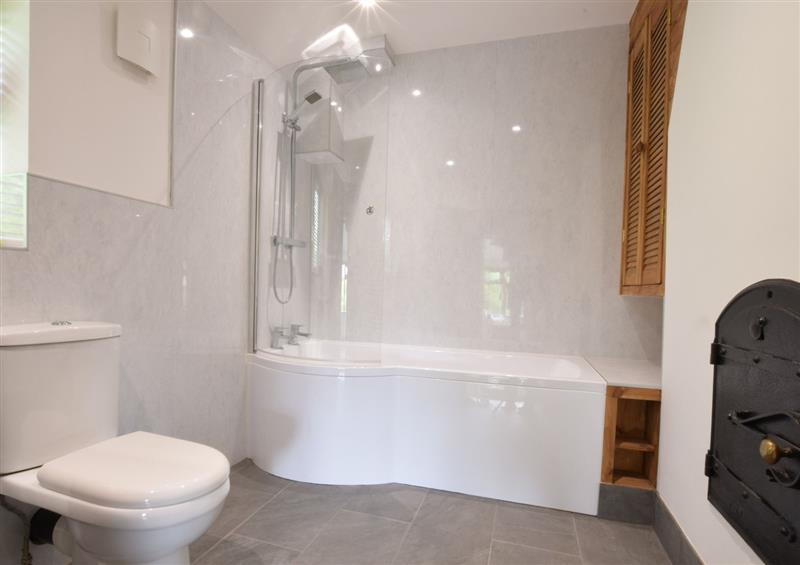 Bathroom at 1 Tunns Cottages, Rushmere, nr Beccles, Rushmere Near Beccles