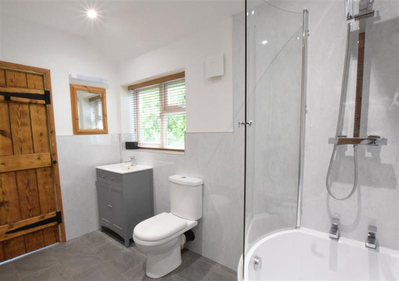 The bathroom at 1 Tunns Cottages, Rushmere, nr Beccles, Rushmere Near Beccles