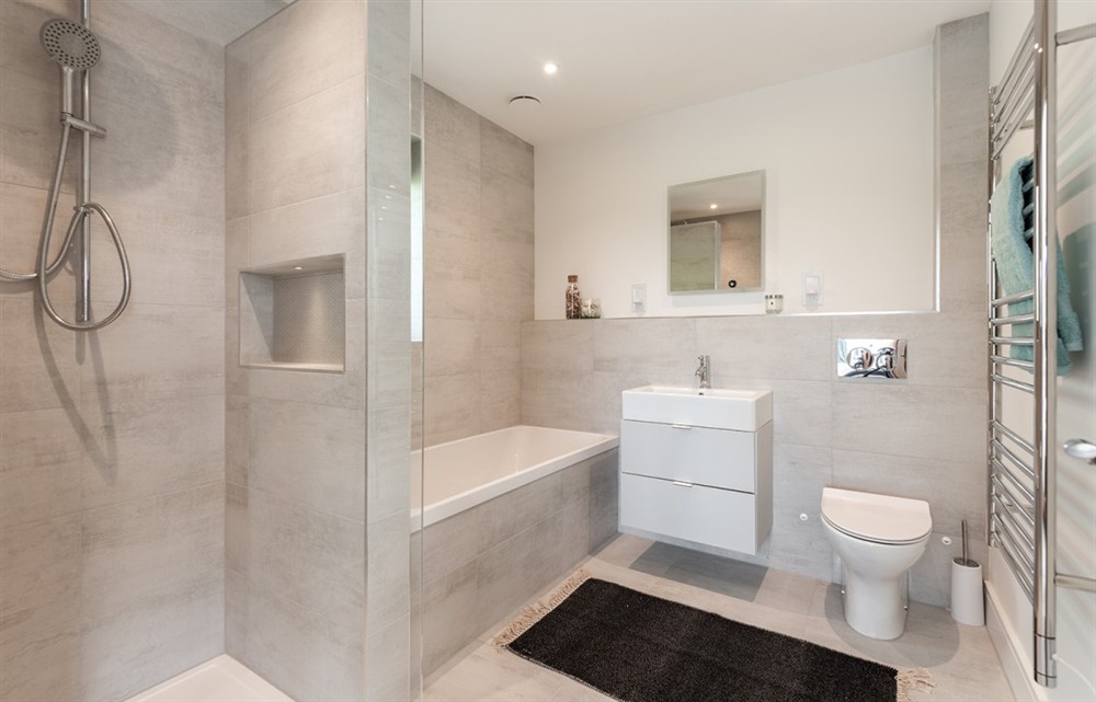 The bathroom (photo 2) at 1 Whimbrels Edge in Thurlestone