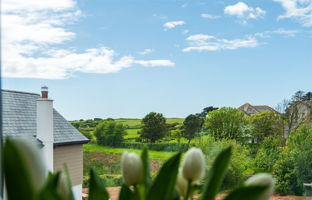 The setting at 1 Whimbrels Edge in Thurlestone