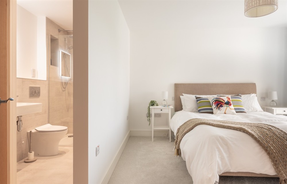 This is a bedroom (photo 4) at 1 Whimbrels Edge in Thurlestone