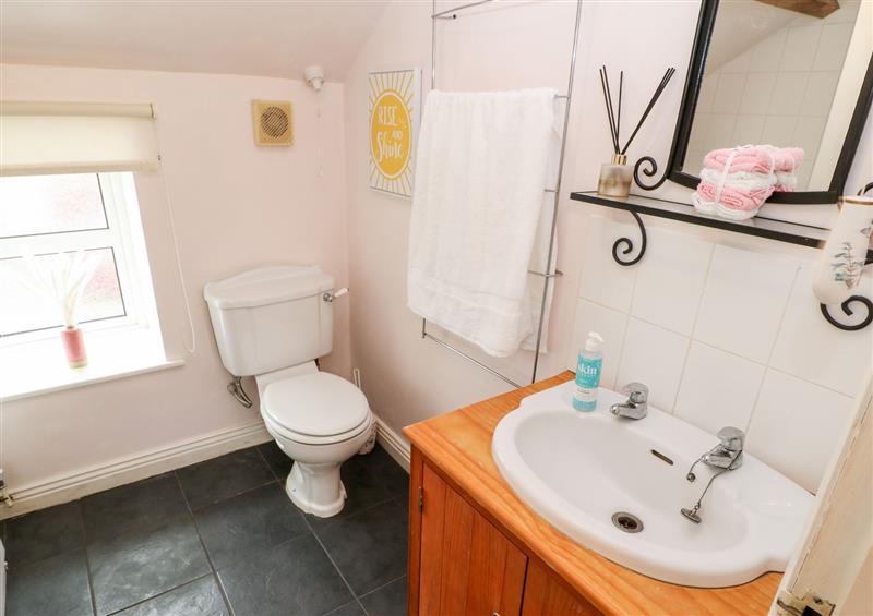 The bathroom at 1 Wildsmith Court, Marton near Kirkbymoorside