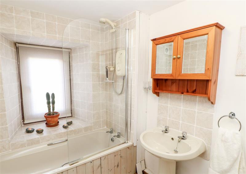 Bathroom at 1 Yew Tree Cottages, Langwathby