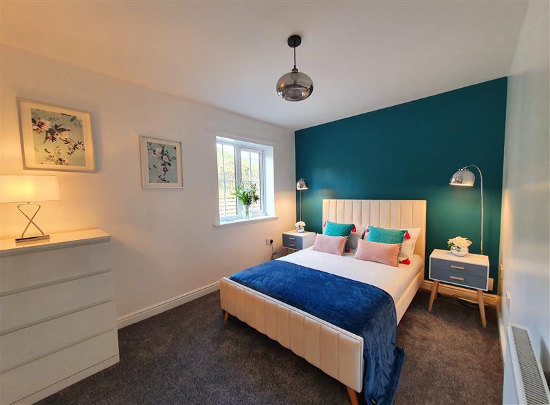 One of the 3 bedrooms (photo 2) at 10 Beacon Hill, Loftus