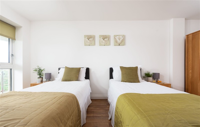A bedroom in 10 Bredon Court at 10 Bredon Court, Cornwall