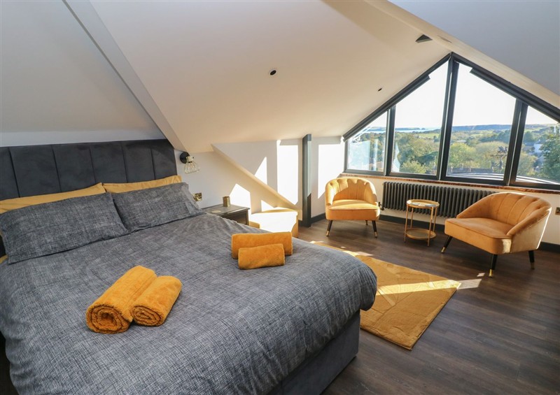 One of the 3 bedrooms at 10 Brython Place, Tenby