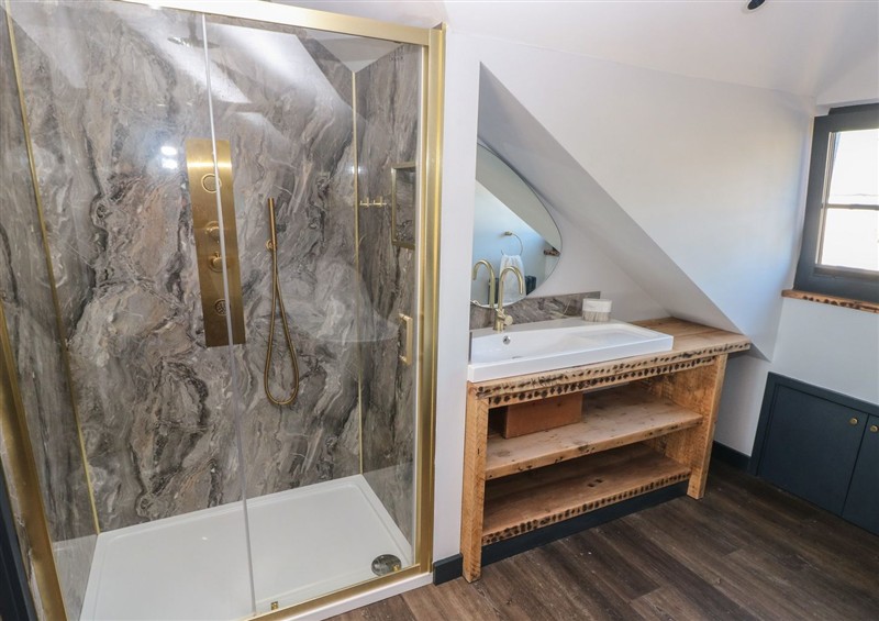 This is the bathroom at 10 Brython Place, Tenby