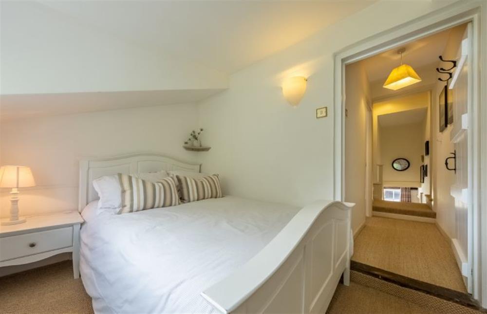 Master bedroom with 4’6 double bed at 10 Burnham Road, North Creake near Fakenham