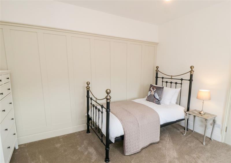 One of the 2 bedrooms at 10 Chaloner, Guisborough