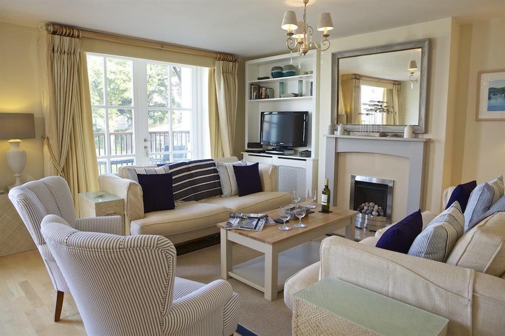 Lounge with access to the balcony at 10 Combehaven in , Salcombe