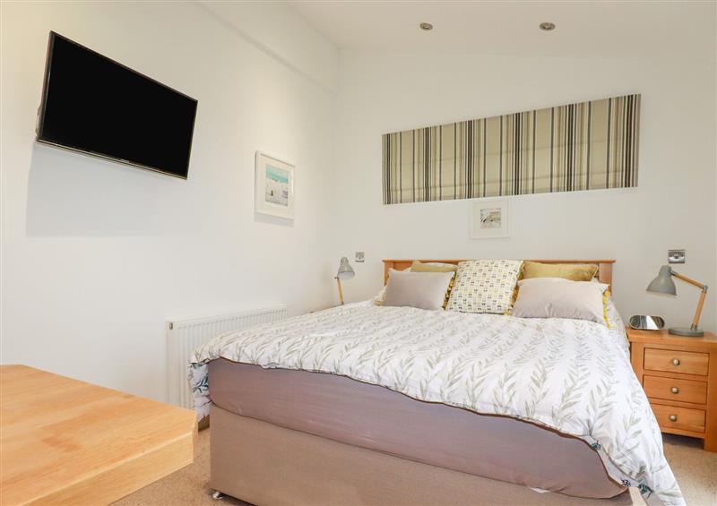 One of the 3 bedrooms at 10 Faraway Fields, Dobwalls
